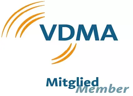 VDMA-Mitgliedslogo in Blau und Orange, das die Zugehörigkeit zum Verband Deutscher Maschinen und Anlagenbau signalisiert.